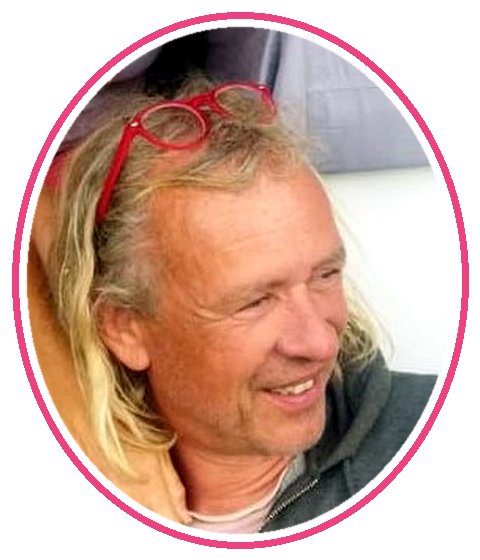 Lächelnder Pilot aus dem tandem guru Team