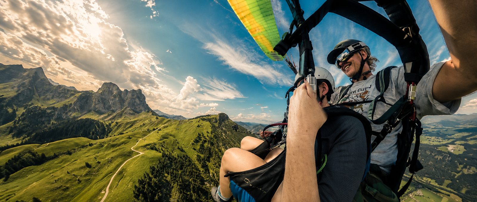 Brotherhood der Piloten von Tandem Guru